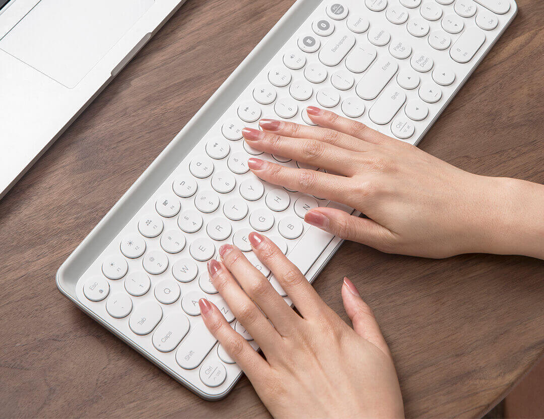 Home Office Business Bluetooth Wireless Smart Keyboard - White